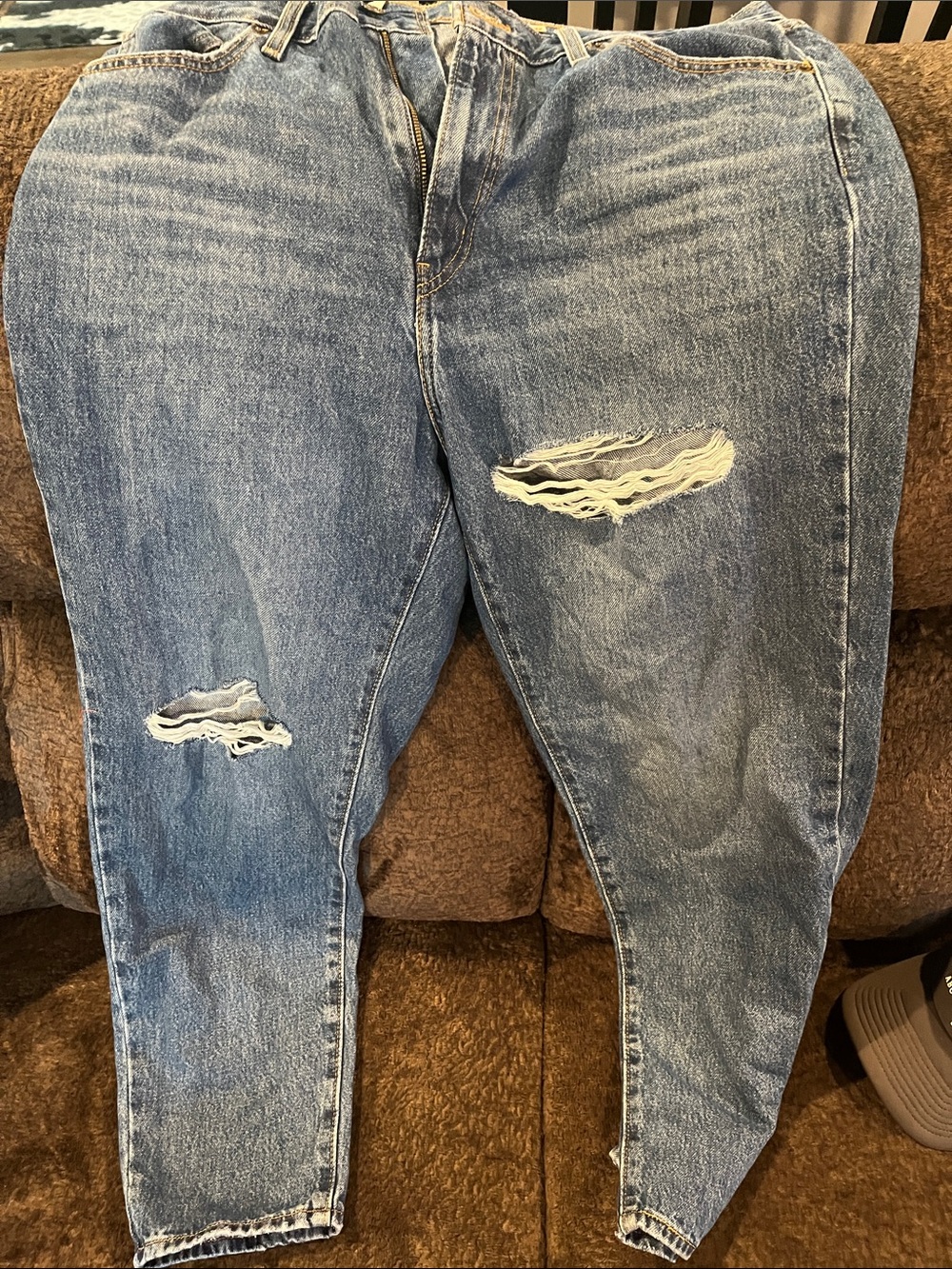 Levi's Medium Blue Vintage Distressed high waisted mom jeans no stretch